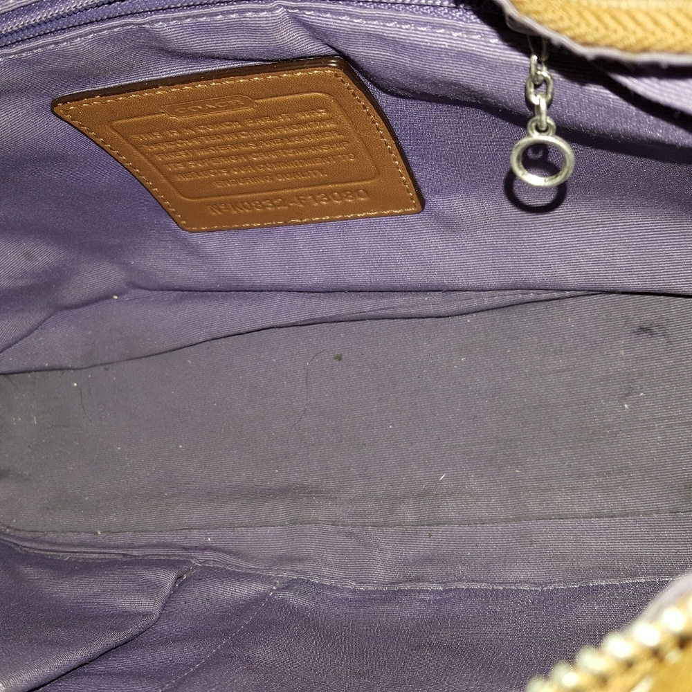Coach Signature E/W soft duffle purse - Picture 6 of 6